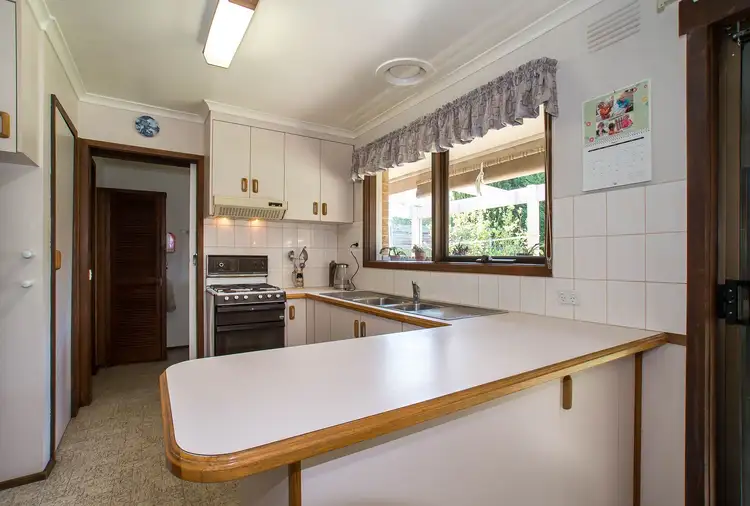 Sixth view of Homely house listing, 10 Jeanette Street, Bayswater VIC 3153