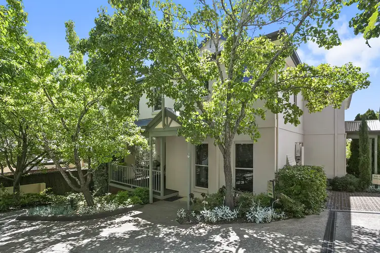 Villa 9/11 Camp  Street, Daylesford VIC 3460