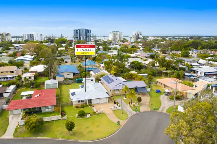 121 Westminster Avenue, Golden Beach QLD 4551