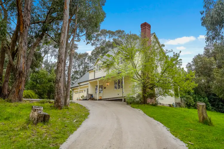 64 Railway Place, Macedon VIC 3440