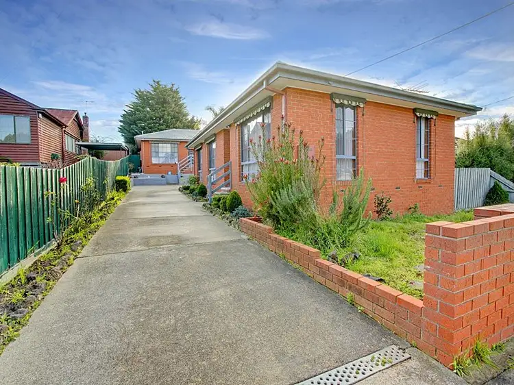 Main view of Homely unit listing, 1/19 Addicott Street, Frankston VIC 3199