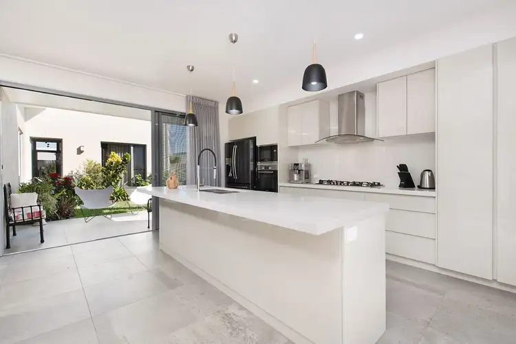 3 Severn Place, Pelican Waters QLD 4551