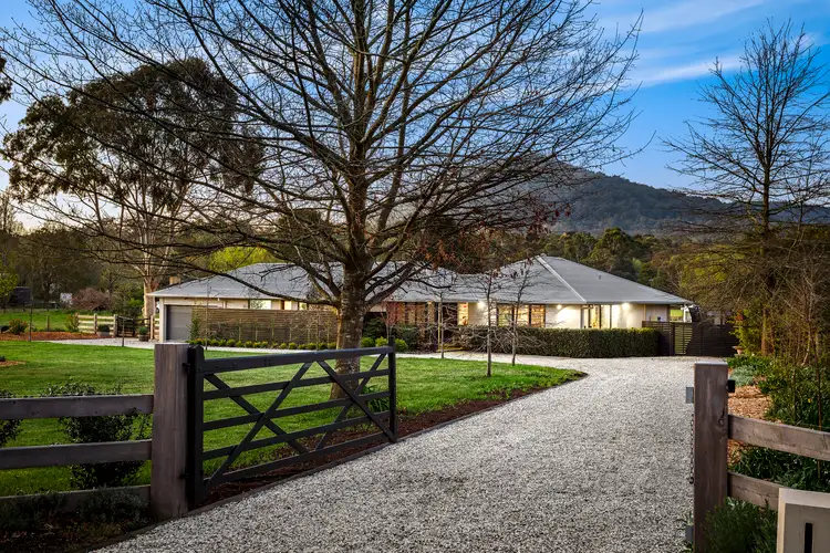 20 Honour Avenue, Mount Macedon VIC 3441