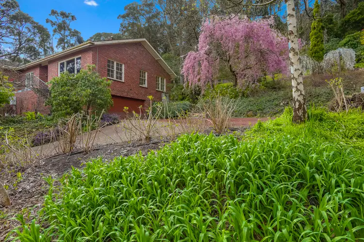 74 Douglas Road, Mount Macedon VIC 3441