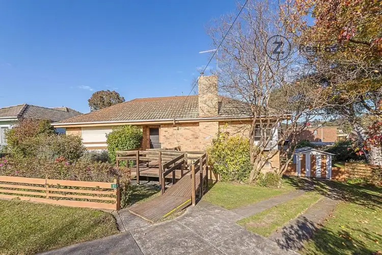 Second view of Homely house listing, 7 Hylton Crescent, Rosanna VIC 3084