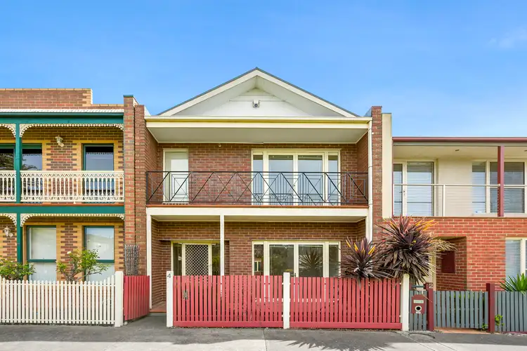 4 Navy Close, Maribyrnong VIC 3032