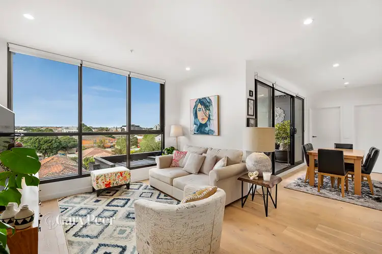 303/92 Mimosa Road, Carnegie VIC 3163