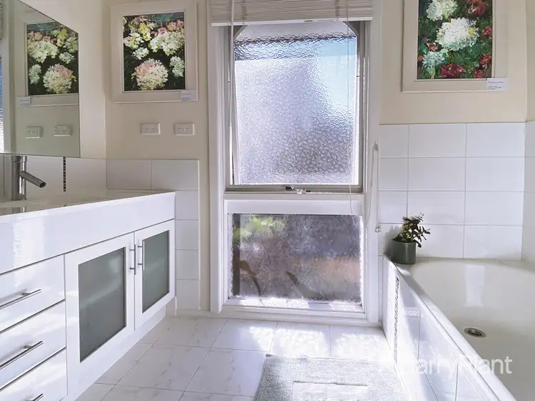 Sixth view of Homely house listing, 2 Nambrok Close, Dingley Village VIC 3172