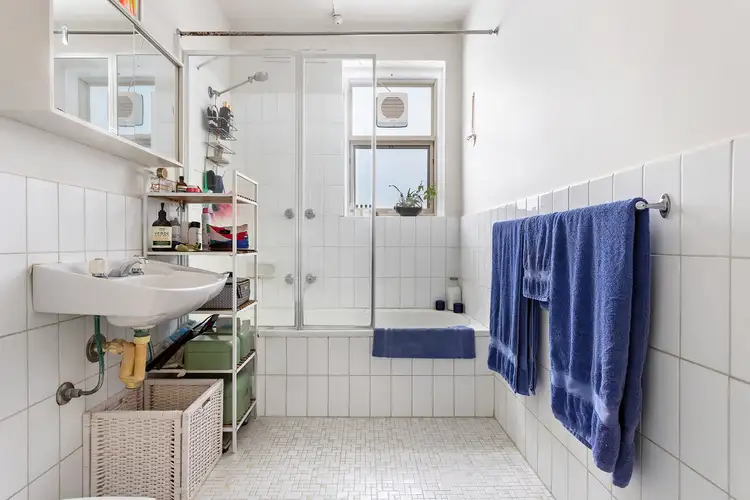 Fifth view of Homely apartment listing, 3/2 Yarra Street, Hawthorn VIC 3122