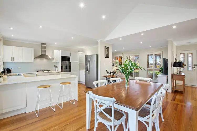 Fourth view of Homely house listing, 5 Vergess Court, Ringwood VIC 3134