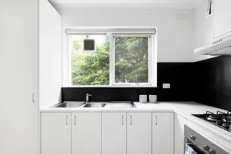Sixth view of Homely apartment listing, 6/54 Liddiard Street, Hawthorn VIC 3122