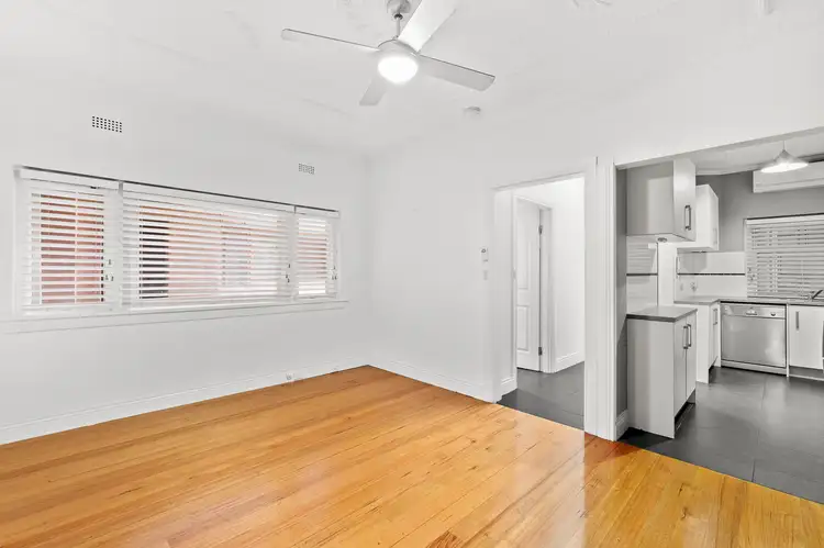 Third view of Homely apartment listing, 6/124 Caroline Street, South Yarra VIC 3141