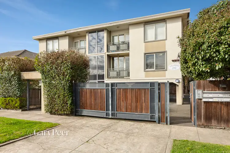 2/26 Lillimur Road, Ormond VIC 3204