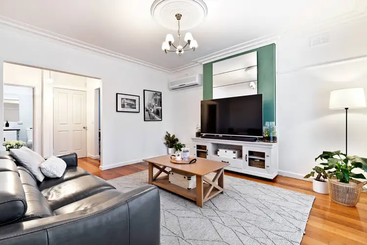 Second view of Homely unit listing, 1/184 Grimshaw Street, Greensborough VIC 3088