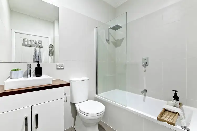 Fifth view of Homely unit listing, 1/184 Grimshaw Street, Greensborough VIC 3088