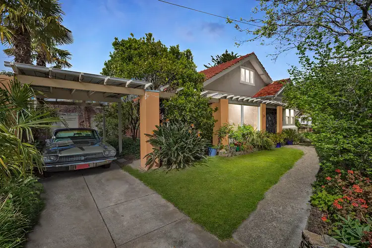 5 Foster Avenue