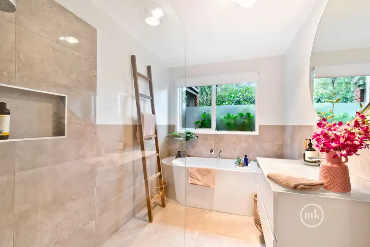 1/8 Longs Road, Lower Plenty VIC 3093