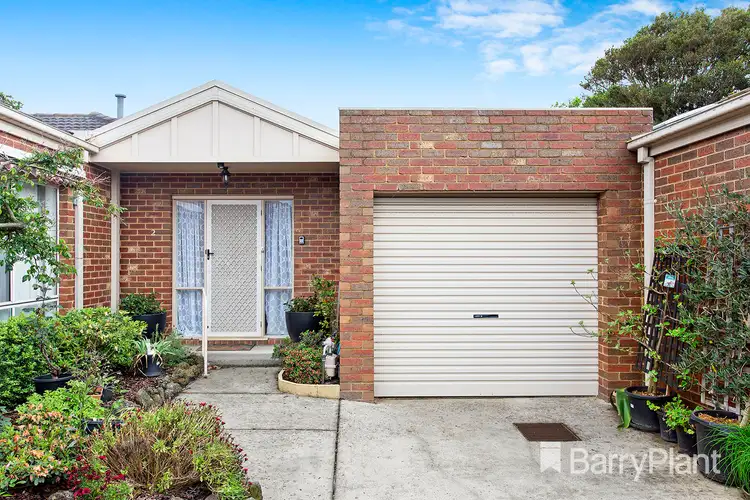 Main view of Homely villa listing, 2/4 Belle Crescent, Mordialloc VIC 3195