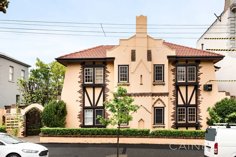 6/100 Hotham Street, East Melbourne VIC 3002