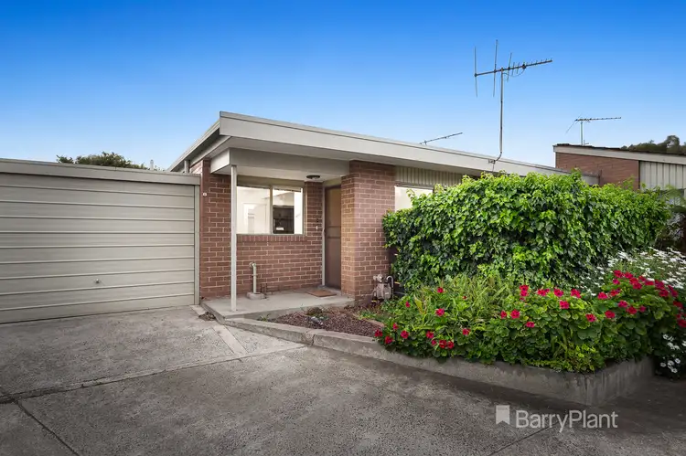 8/301 Warrigal Road, Cheltenham VIC 3192