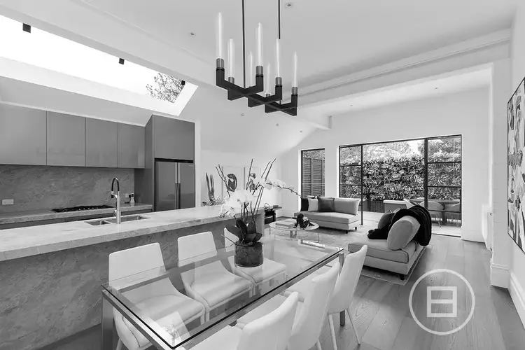 15 Byron Street, Elwood VIC 3184