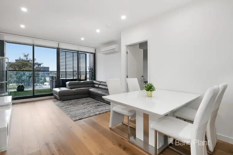 402/9 Red Hill Terrace, Doncaster East VIC 3109
