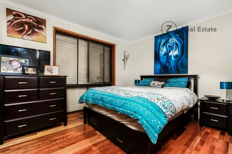 Fifth view of Homely house listing, 31 Girvan Circuit, Endeavour Hills VIC 3802