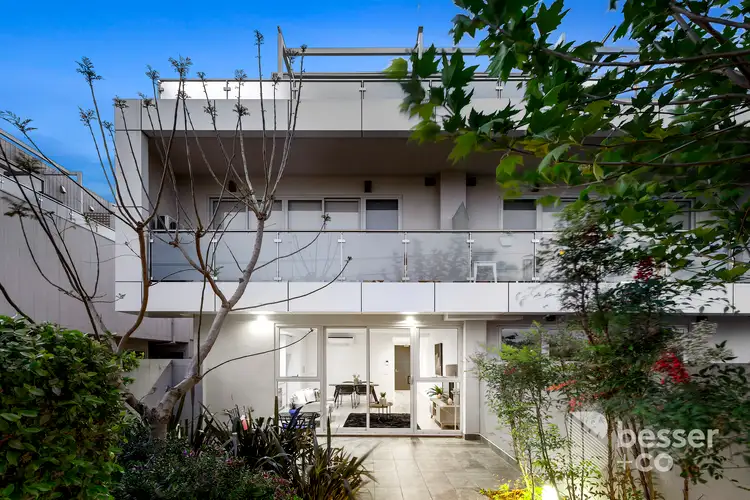 2/462 Hawthorn Road, Caulfield South VIC 3162