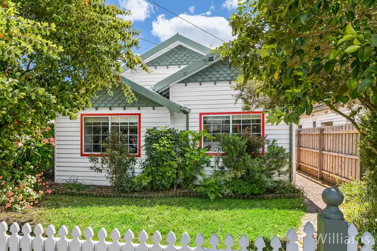 6 Farm Street, Newport VIC 3015