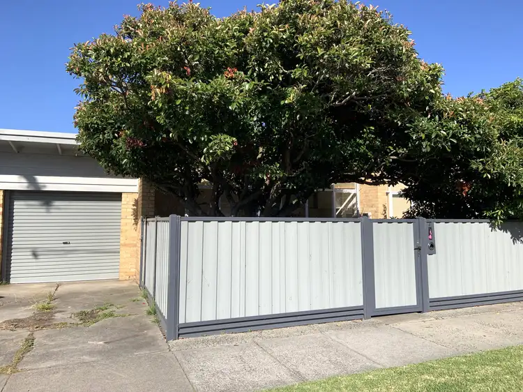 56 Northcliffe Road