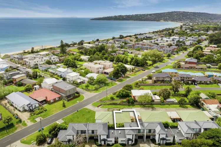 2/26 Dromana Parade, Safety Beach VIC 3936