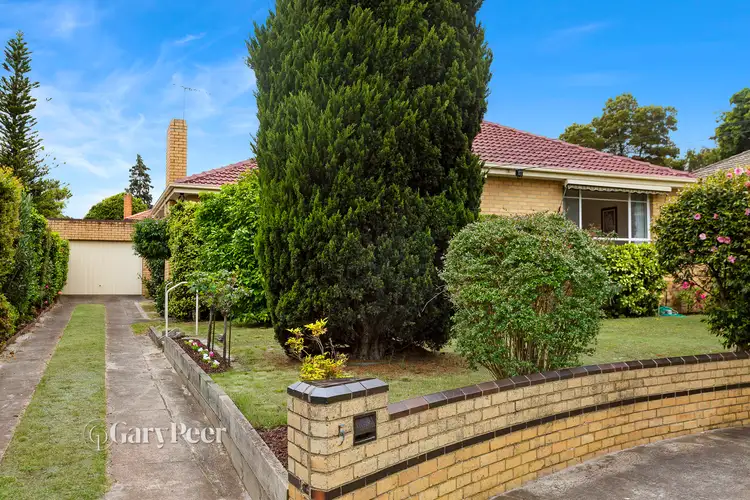 Main view of Homely house listing, 5 Havana Court, Bentleigh East VIC 3165