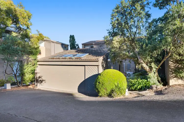 12/18 Peter Street, Doncaster East VIC 3109