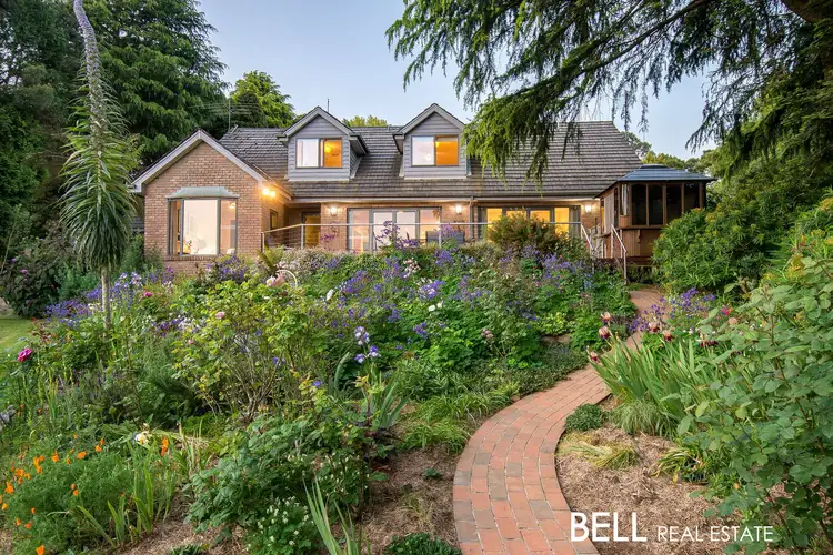 8 Ridge Road, Kallista VIC 3791