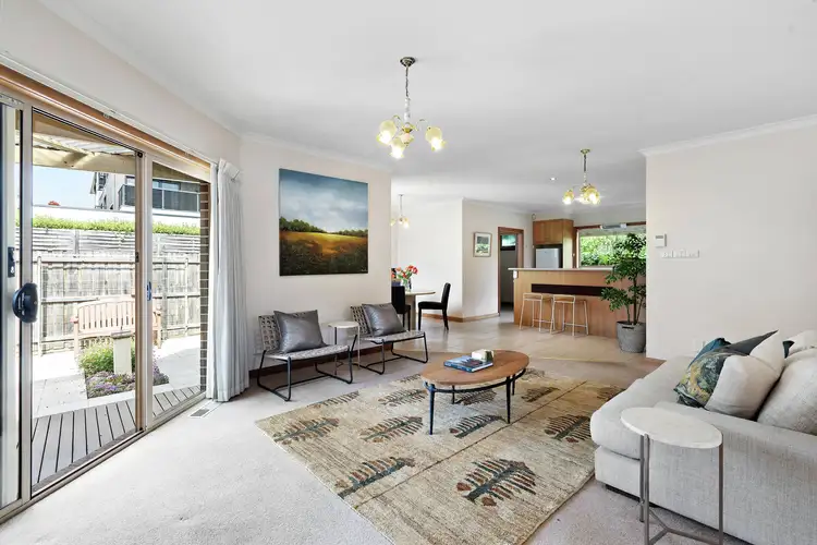 Third view of Homely house listing, 2/18 Roseberry Grove, Glen Huntly VIC 3163