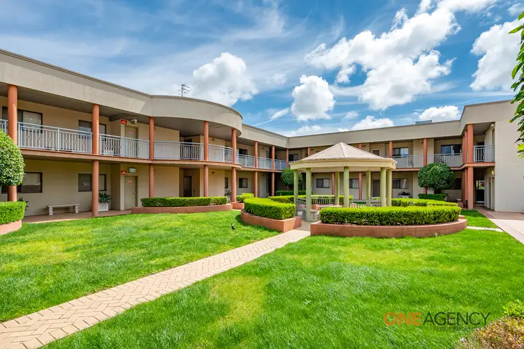 18/74 Tudor Street, Hamilton NSW 2303