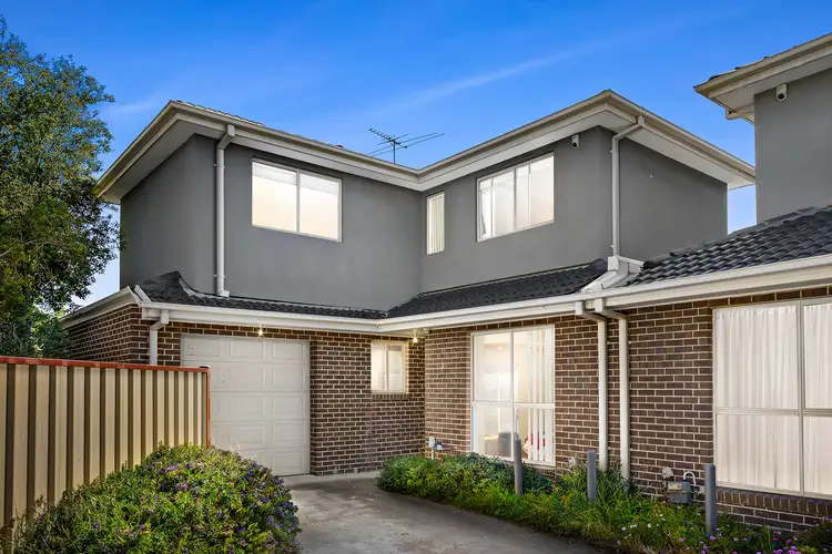 2/52 Churchill Place, Maidstone VIC 3012