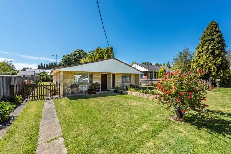 8 Gordon Road, Bowral NSW 2576