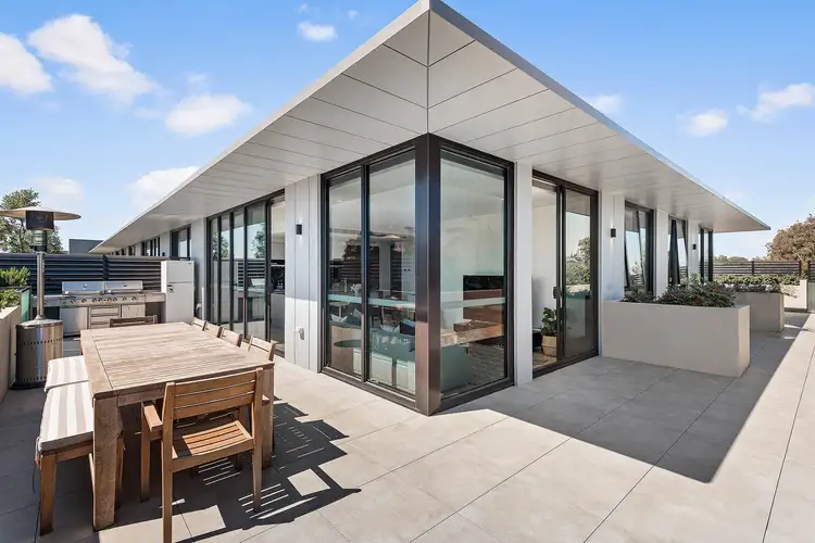 203/28 Linacre Road, Hampton VIC 3188