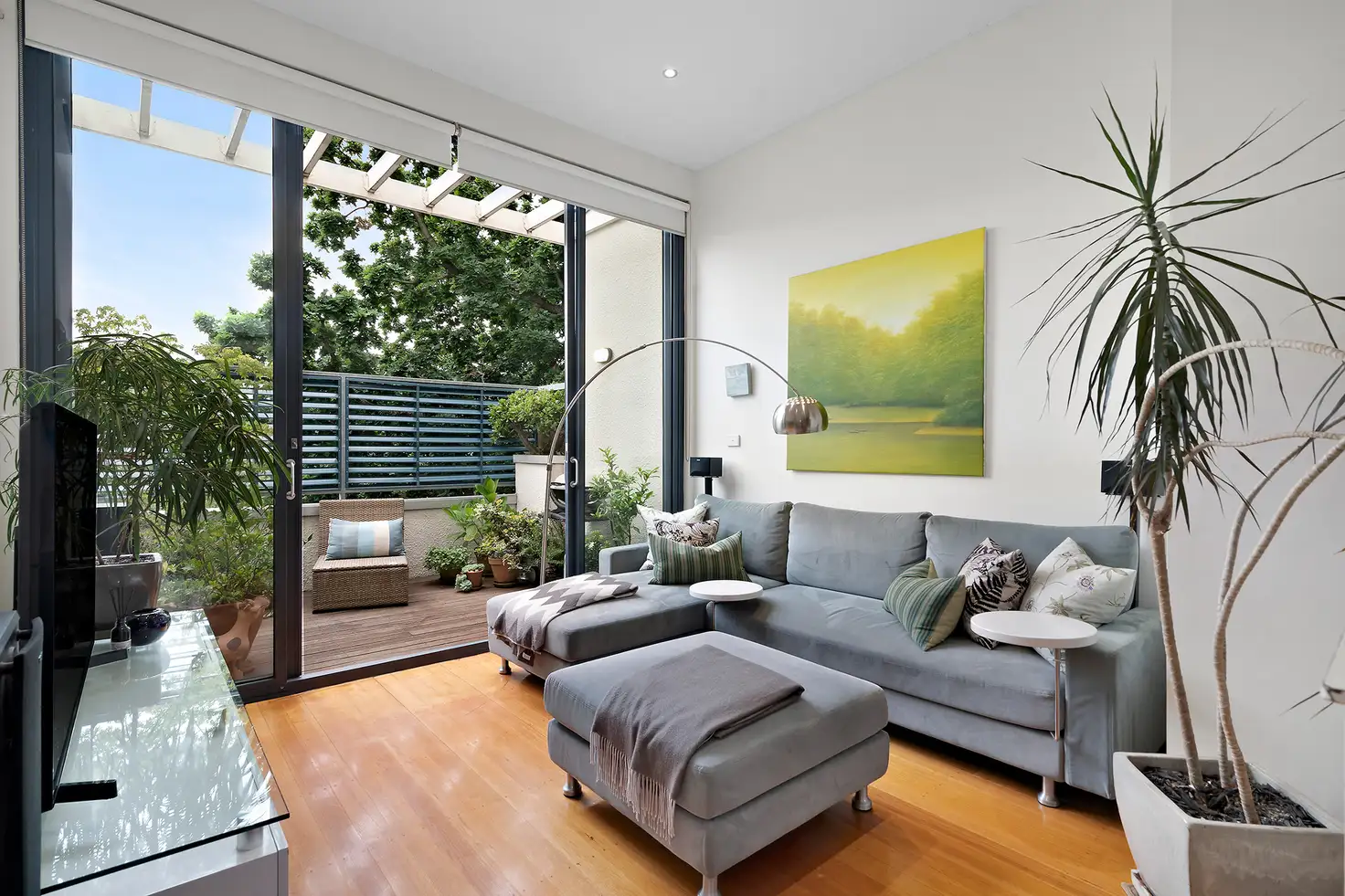 Main view of Homely apartment listing, 11/90 Grey Street, St Kilda VIC 3182