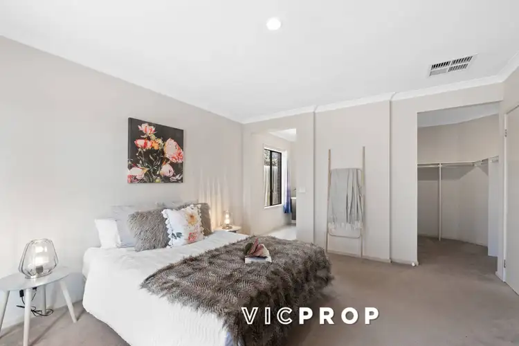 Fifth view of Homely house listing, 5 Pinoak Street, Point Cook VIC 3030