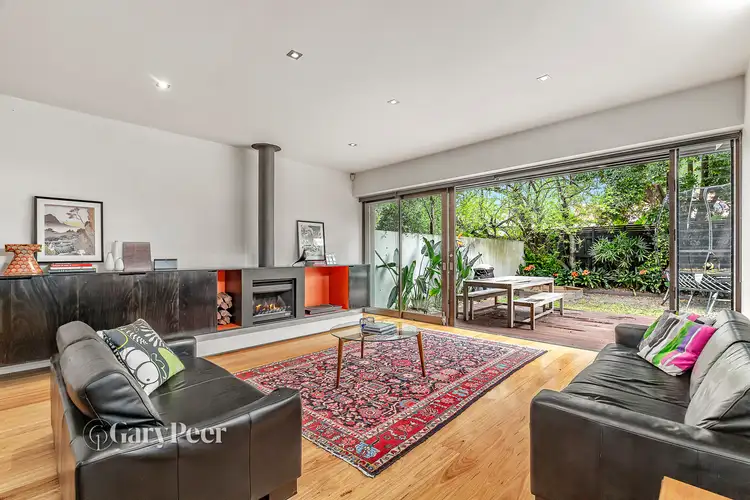 2 Dean Avenue, St Kilda East VIC 3183