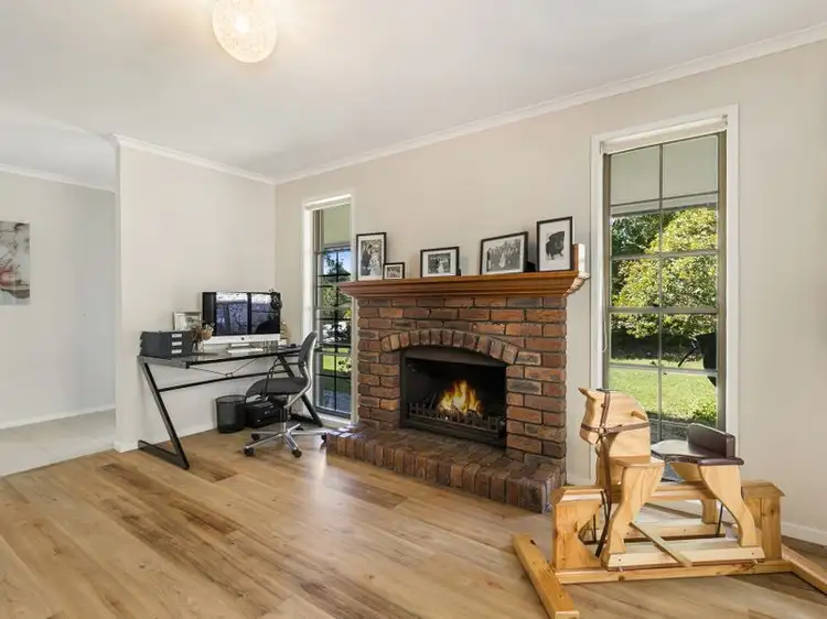 Second view of Homely house listing, 4 Hovea Place, Bellbowrie QLD 4070