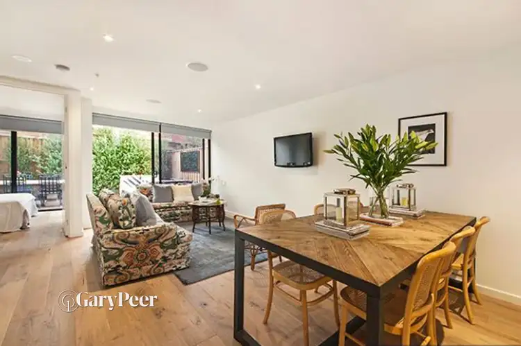 Second view of Homely apartment listing, 8/15 Manchester Grove, Glen Huntly VIC 3163