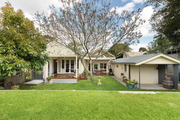 8 Cass Street, Rosebud VIC 3939