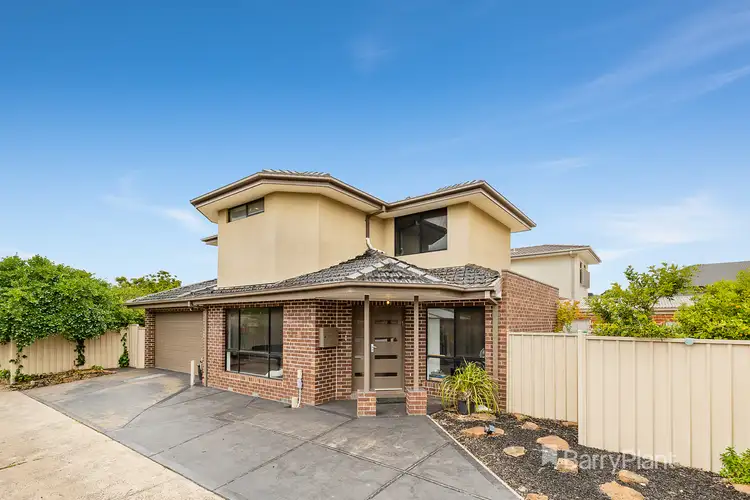 2/27 Eleebana Avenue, Hughesdale VIC 3166