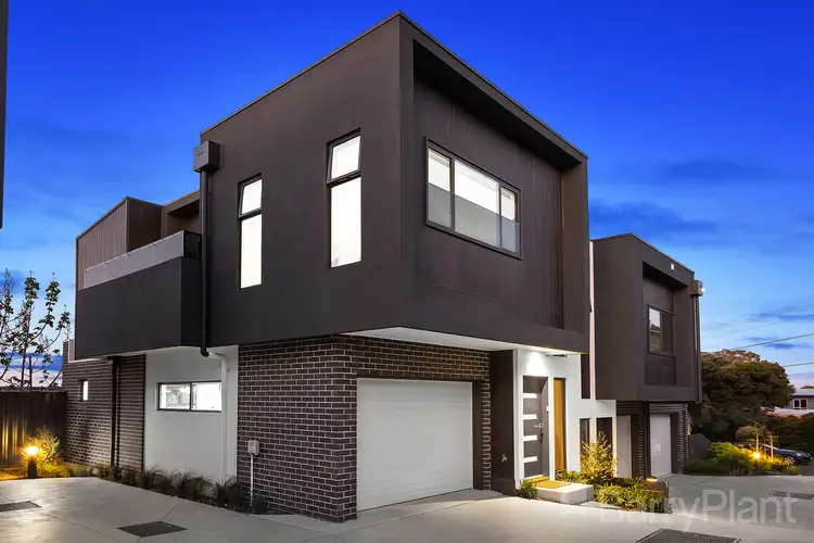 Main view of Homely unit listing, 3/15 Melaleuca Avenue, Templestowe Lower VIC 3107
