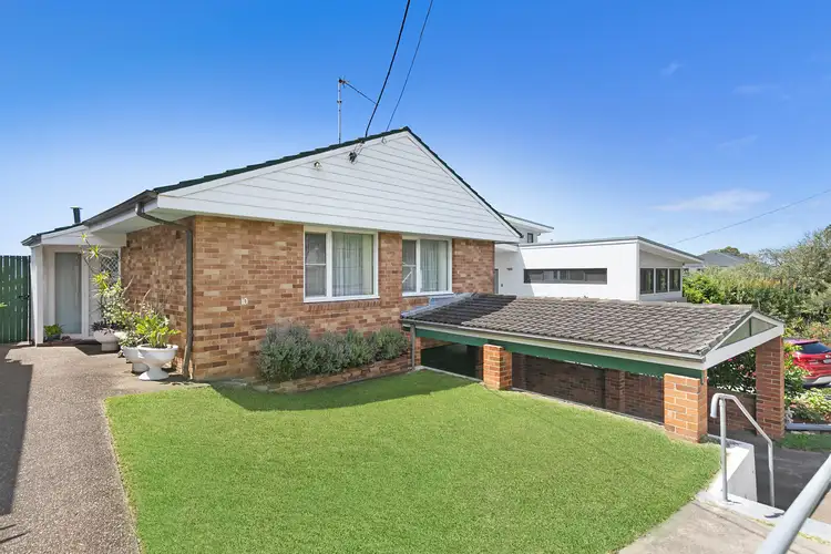 Sixth view of Homely house listing, 10 Seaview Avenue, Curl Curl NSW 2096