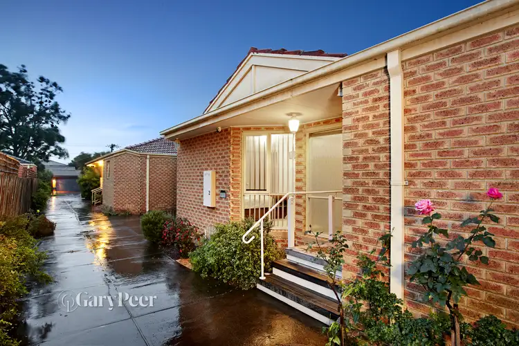 2/17 Roselea Street, Caulfield South VIC 3162