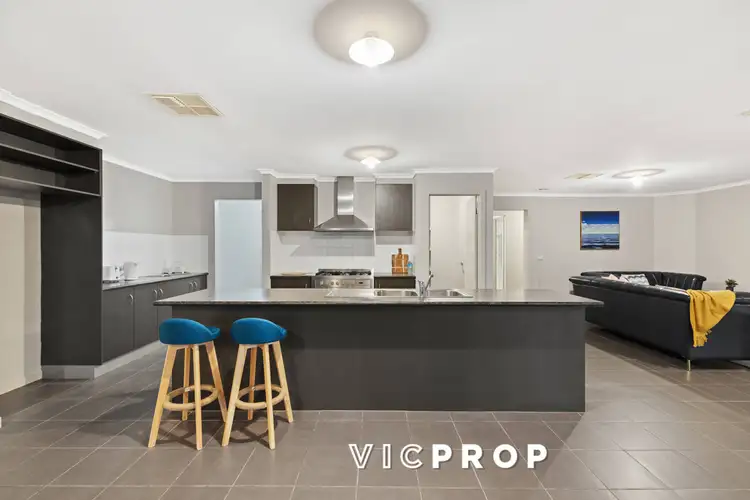 Fifth view of Homely house listing, 22 Khan Court, Truganina VIC 3029